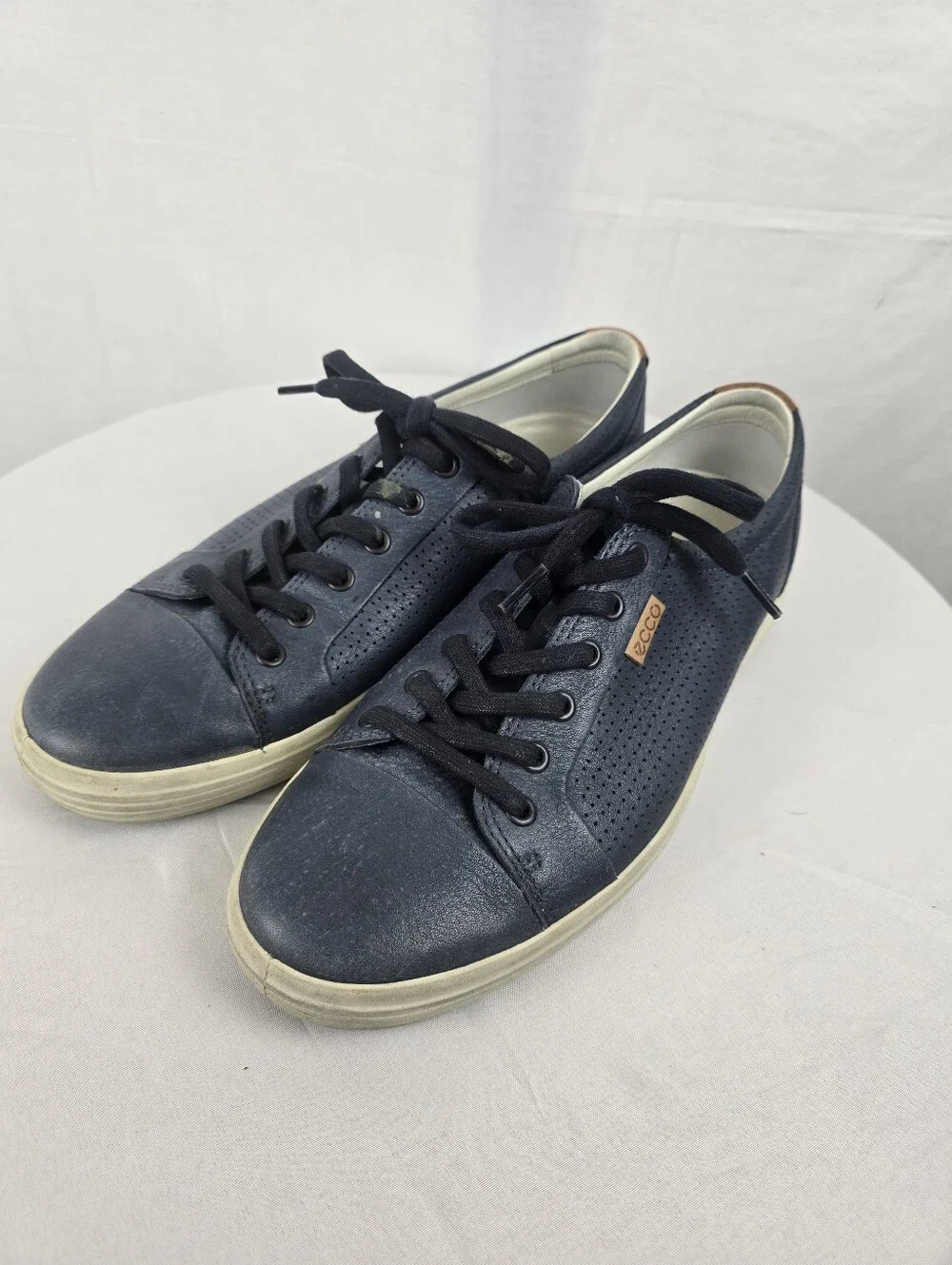 ECCO Men's Casual Slip-On in Navy and Cream Shoe Sz 9